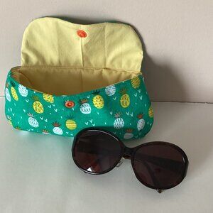 Handmade Eyeglass Sunglass Soft Shell Case Holder Cosmetic Makeup Pineapples